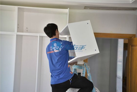 左右手衣柜安裝師傅11 左右手衣柜安裝師傅11