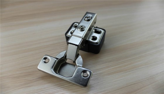 81衣柜門合葉的安裝方法是什么，衣柜門合葉安裝攻略