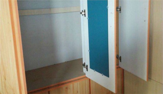 162衣柜推拉門的鏡子有什么好的安裝方法，步驟是什么？