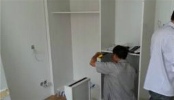衣柜安裝公司哪個(gè)好，衣柜安裝公司現(xiàn)在的情況