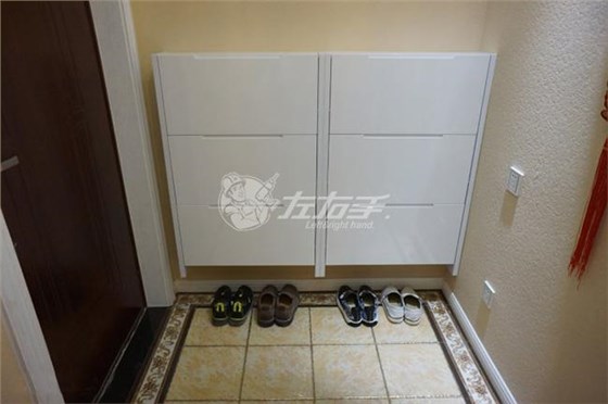入戶門(mén)太窄做鞋柜吊起來(lái)圖片