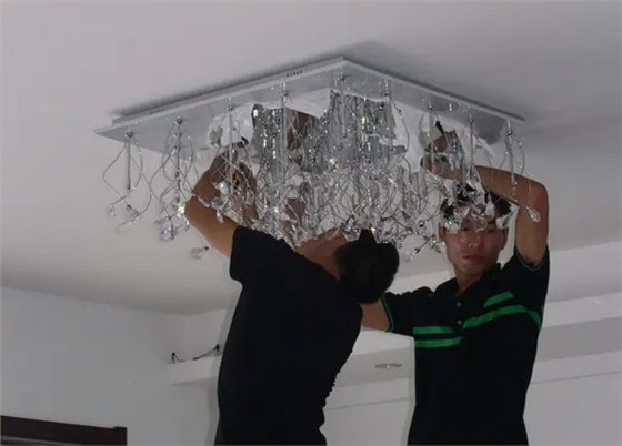 家具安裝：燈具安裝有哪些要求？燈具品牌介紹