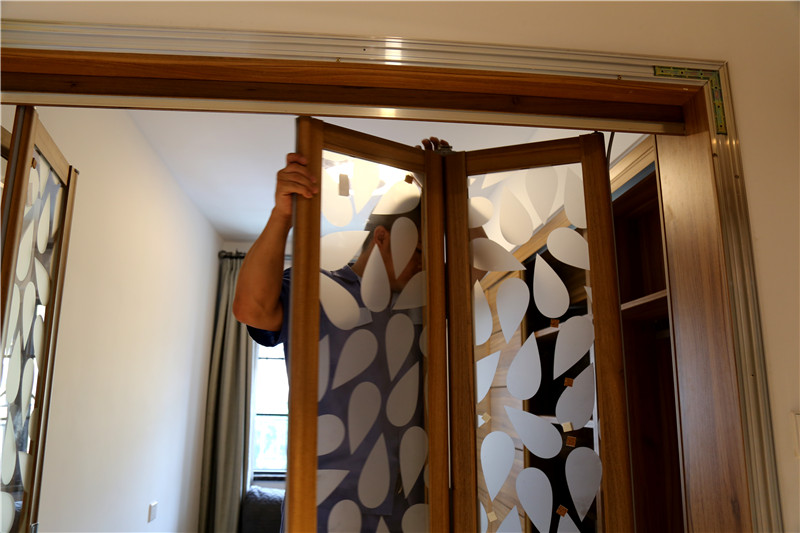 【左右手家具安裝】究竟是先安裝門還是先安裝地板，終于有答案了