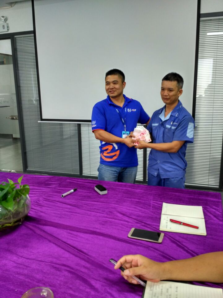 “左右手優(yōu)秀安裝團隊”季度評選