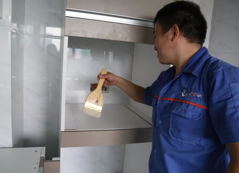 老鐵，這些定制家具的問題扎心了嗎？