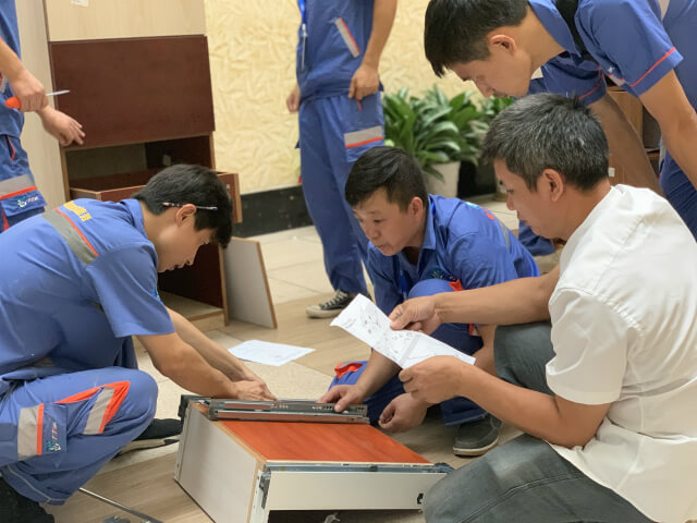 干完活卻收不到錢！安裝師傅有苦說不出來！