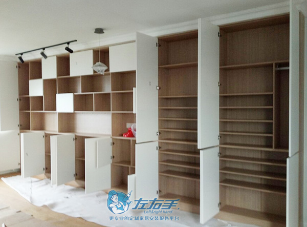 平開門衣柜怎么安裝？