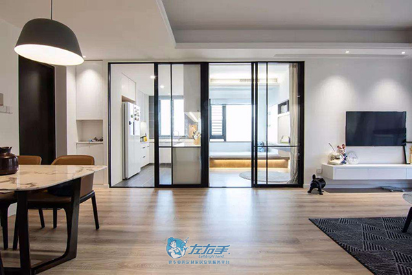 學(xué)會廚房玻璃推拉門安裝方法，讓廚房明亮又通透