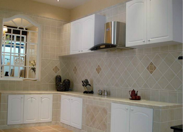 瓷片櫥柜拉籃安裝方法，安裝過(guò)程容易出現(xiàn)的錯(cuò)誤要注意