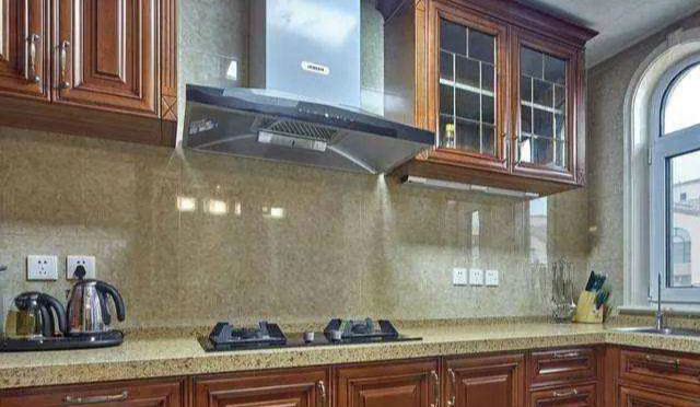 202煙機櫥柜吊頂安裝步驟有哪些？煙機櫥柜吊頂正確安裝流程