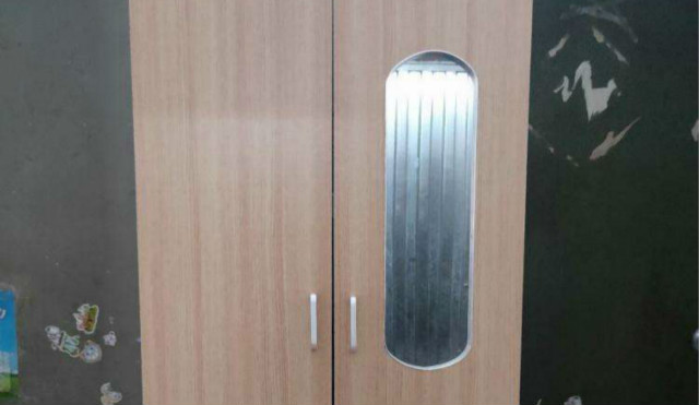 182平開門衣柜鏡子安裝方法分那幾步，正確的注意事項(xiàng)是什么？