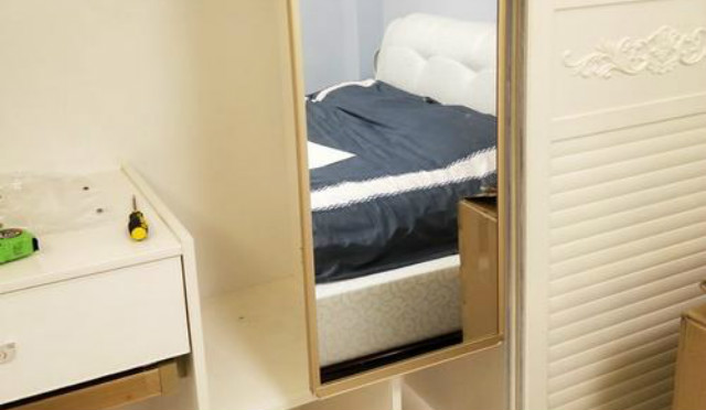 衣柜隱形鏡子安裝過程如何做，有哪些安裝流程