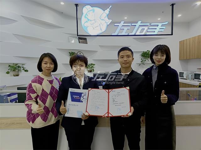 全國都在冰天雪地大降溫，唯獨此處熱火朝天！