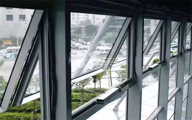 窗戶到底內(nèi)開好還是外開好？看完這對(duì)比，應(yīng)該知道怎么選擇了！