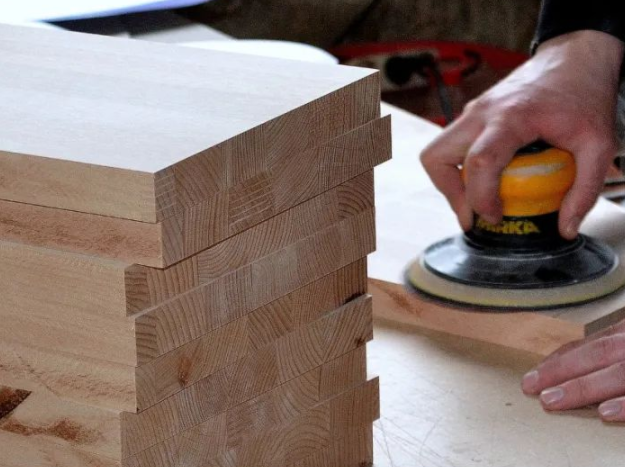 三層實(shí)木定制;定制家具為什么不用純實(shí)木？