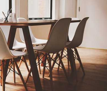 三層實木復合地板是不是完全不能碰一點水？