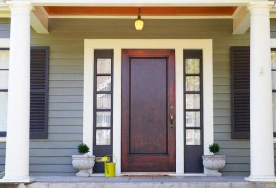 純橡木家具：橡木當做門的材質怎么樣？橡木門后期如何保養(yǎng)？