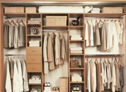 如何加盟定制衣柜：定制衣柜如何避坑及怎樣定制衣柜更有高級感？