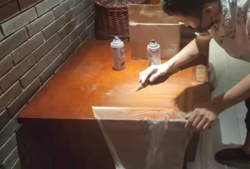 貼紙制作手繪：在家具維修的過程中，一定要知道家具貼紙具有哪些特點(diǎn)?