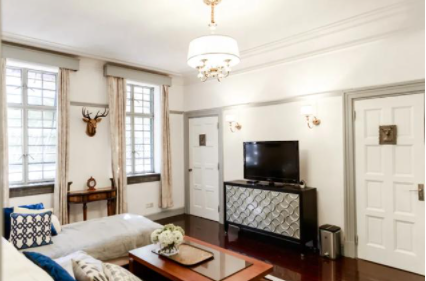 新房美式裝修;新房裝修，室內(nèi)木門該如何選？