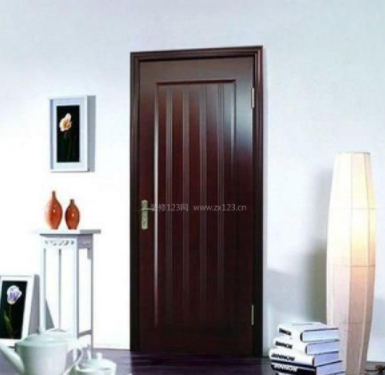 房間裝修設(shè)計(jì)師：家居裝修中的木門(mén)選擇小竅門(mén)及裝修顏色搭配