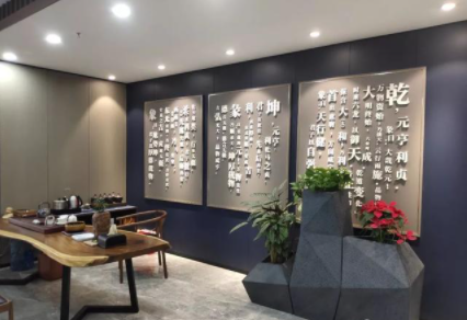 實(shí)木定制門板：極簡(jiǎn)輕奢無漆實(shí)木護(hù)墻板，喚醒生活品質(zhì)