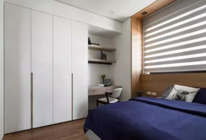 古典梳妝臺擺放：臥室衣柜這樣裝，梳妝臺都不用買了