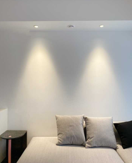 照明燈具品牌：燈光是室內(nèi)的化妝師，選對(duì)燈具如同對(duì)空間施了魔法