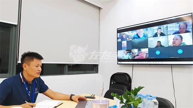 雙十一左右手的奮斗紀(jì)念日——1個(gè)組織、1個(gè)目標(biāo)、1個(gè)指令、1起努力！