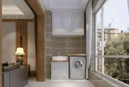 美式陽(yáng)臺(tái)家具：陽(yáng)臺(tái)裝吊柜還是地柜？