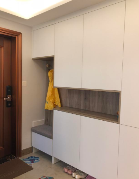 玄關(guān)鞋柜風(fēng)水：房子裝修，鞋柜實(shí)不實(shí)用，看鞋柜空間布局設(shè)計(jì)