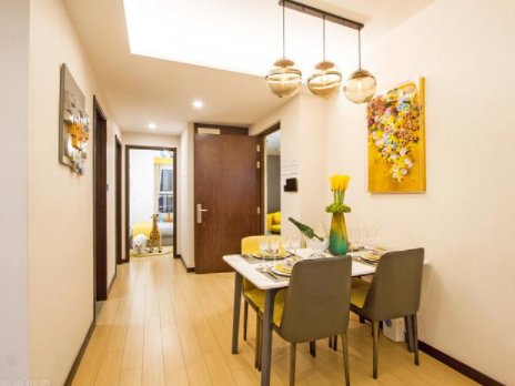 上海實(shí)木餐桌椅：餐廳裝修設(shè)計(jì)餐桌椅選購如何搭配