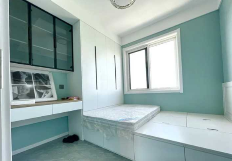 臥室榻榻米裝修效果圖，臥室裝榻榻米實用嗎？