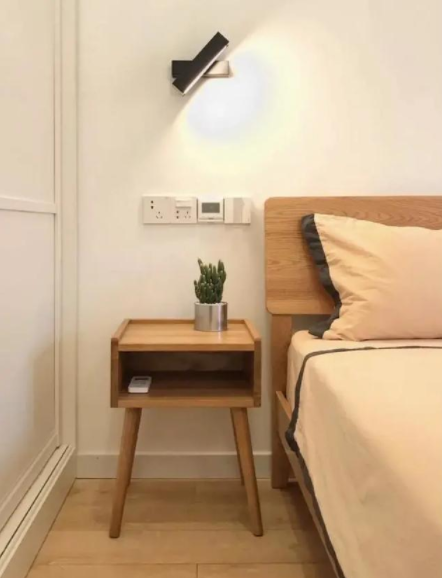 臥室家具裝飾：臥室到底要不要放床頭柜？