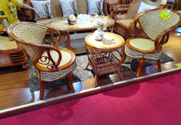 電動(dòng)窗簾軌道安裝，懶到窗簾也要電動(dòng)且自動(dòng)？