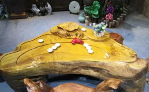 樟木根雕茶幾價(jià)格，根雕茶幾如何保養(yǎng)?