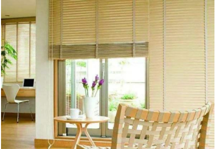 窗簾定做安裝;如何正確選購、安裝卷簾窗簾？卷簾窗簾的清洗保養(yǎng)又有哪些技巧？