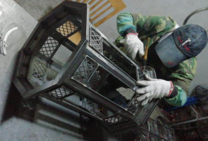 簡約中式客廳設(shè)計：中式客廳燈具選擇注意事項(xiàng)