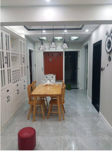 木制家具設(shè)計(jì)圖：新房硬裝完工，就差電器了，風(fēng)格和家具不搭配嗎？