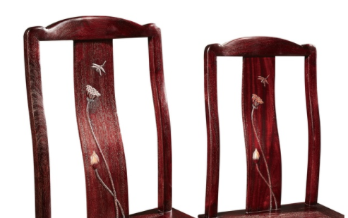 中式木雕花門：紅木家具一定要有繁冗復(fù)雜的雕花嗎？