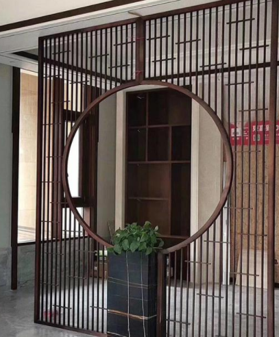 成都不銹鋼屏風(fēng)，鋁屏風(fēng)與鋼屏風(fēng)的區(qū)別在哪？