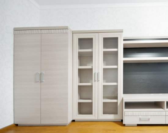 環(huán)保乳膠漆價格：定制衣柜乳膠漆順序？定制衣柜如何選購？