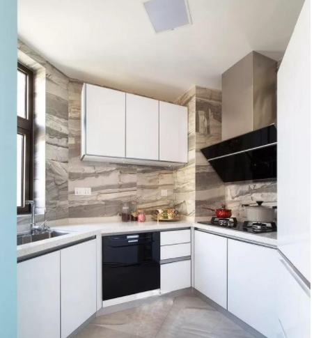 整體櫥柜臺(tái)面價(jià)格：整體櫥柜的設(shè)計(jì)方案，櫥柜什么材質(zhì)好？