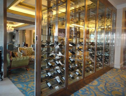 酒柜隔斷效果圖，不銹鋼酒柜可以定制多高？