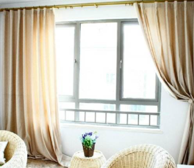 【窗簾布藝加盟】家裝室內(nèi)窗簾什么材質(zhì)比較好呢？