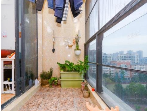 【臥室節(jié)能燈具】陽臺燈具安裝的注意事項是什么？