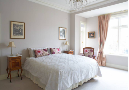 【臥室裝修圖片】現(xiàn)代臥室裝修設(shè)計(jì)衣柜,衣柜怎么擺放比較好？