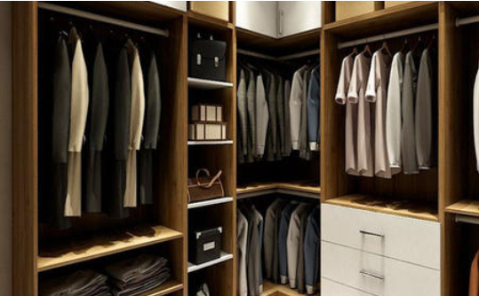 上海加盟哪個(gè)定制衣柜好，實(shí)木家具價(jià)格多少錢一平？