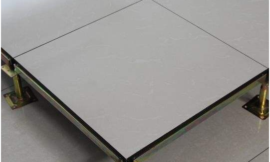 【防靜電地板品牌】防靜電地板施工工藝，防靜電地板安裝流程