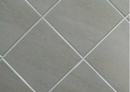 客廳瓷磚鋪貼：瓷磚為什么選擇美縫？